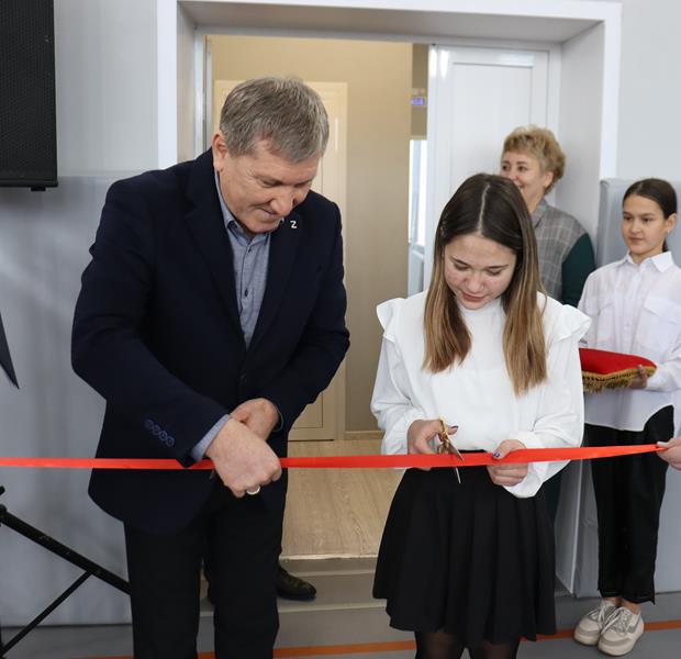 Открытие спортивного зала и пищеблока в Зимниковской школе после капитального ремонта
