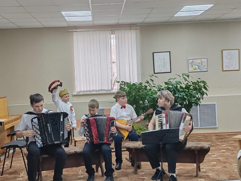 Музыкальный вечер «Нам песни эти позабыть нельзя»